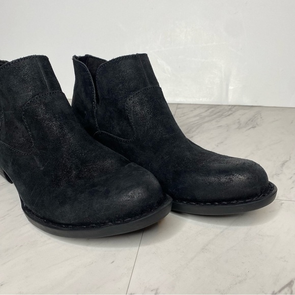 Born Beth Black Distressed Suede Bootie 8 1/2 M - Picture 9 of 14